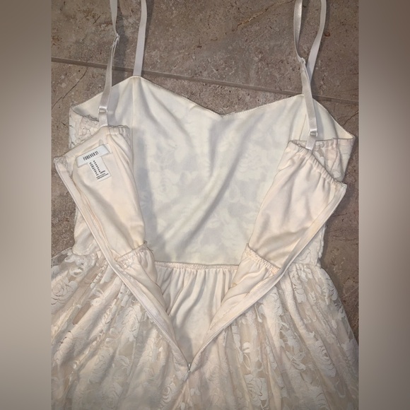 🤍Forever 21 Romantic Lace Floral Mini Dress - Cream/Off White - Size Medium - Picture 3 of 12